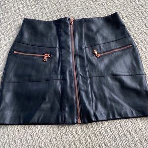 Kendall and Kylie leather skirt size S